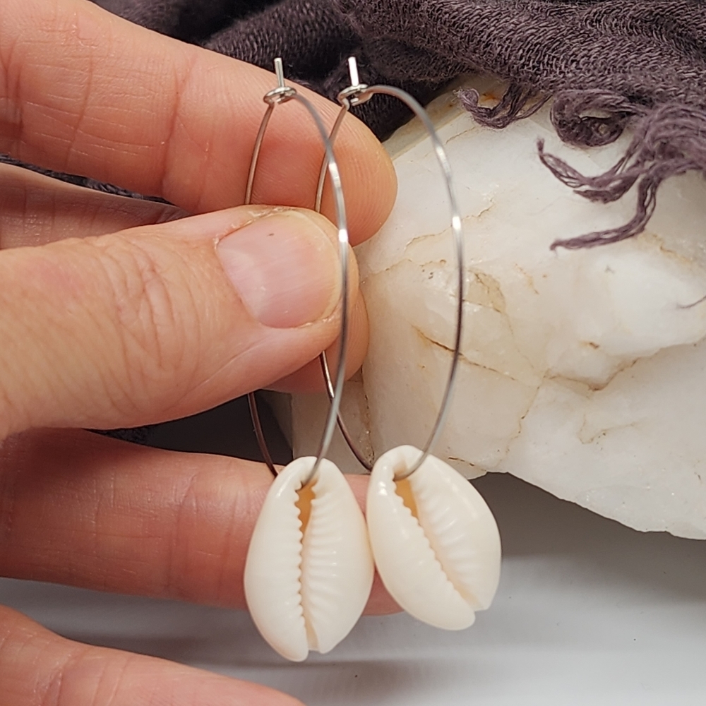 FP Designer Jewelry Chan Loo For Free People Earrings Rhodium Hoop Natural Shell